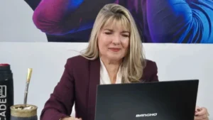 SILVIA CABRERA CONOCERNOS