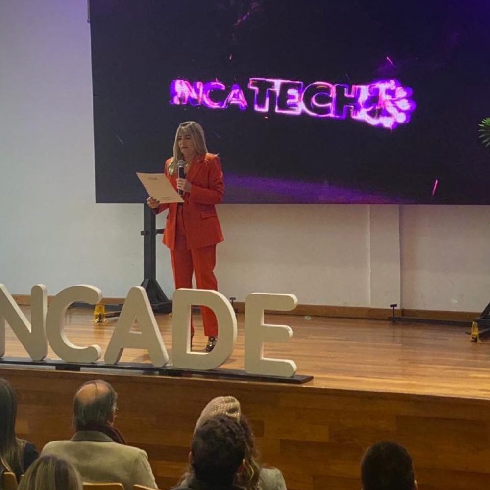 La tecnología solo transforma cuando el conocimiento se comparte